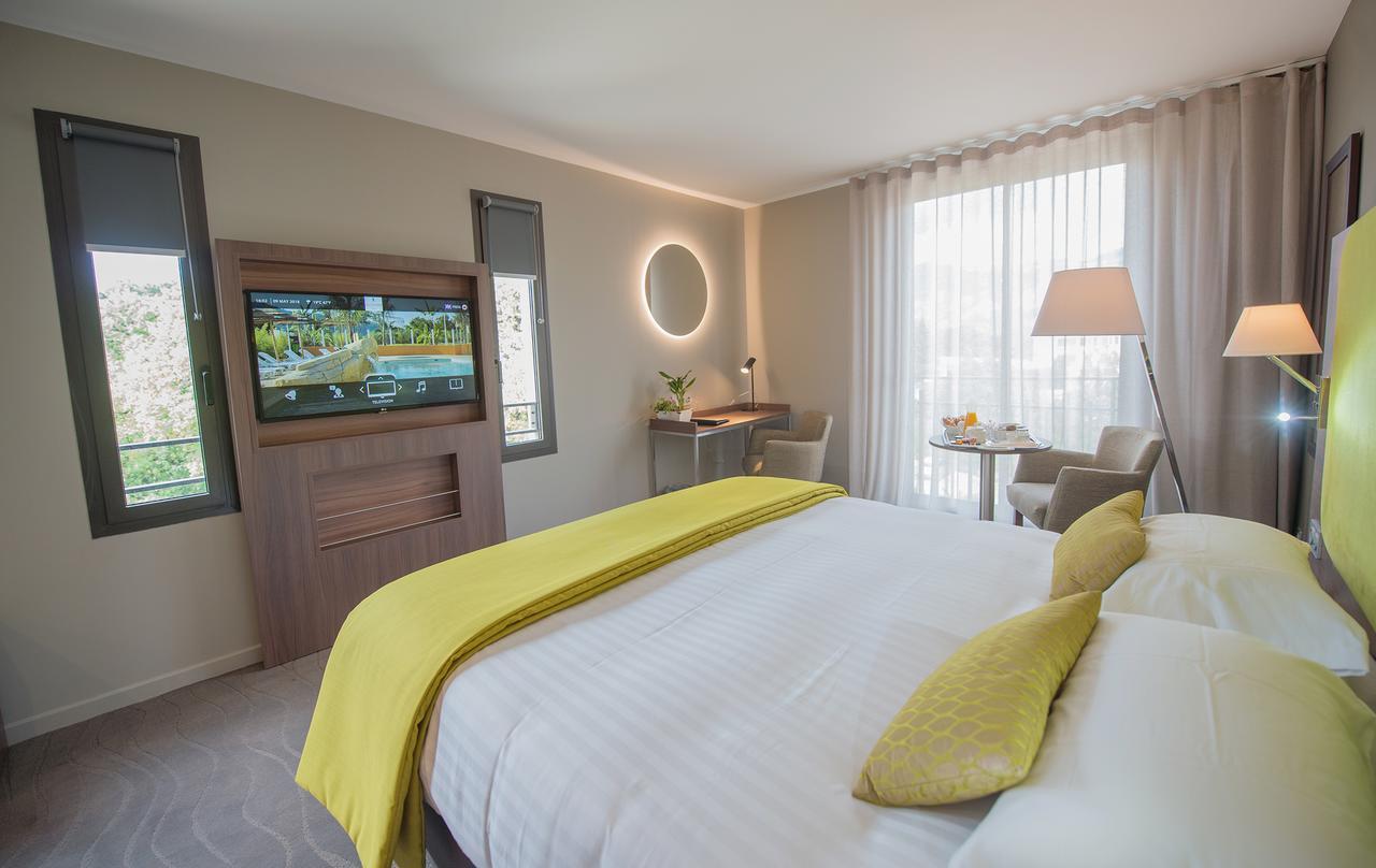 Hotel Lou Castelet Carros Exterior foto