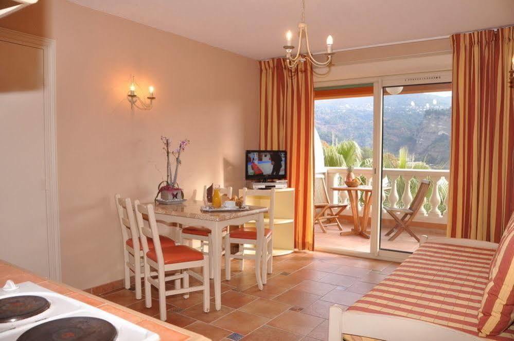 Hotel Lou Castelet Carros Exterior foto